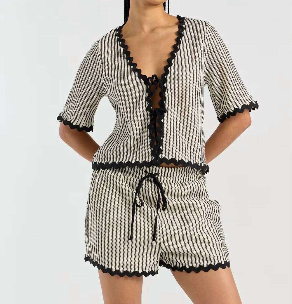 NEW VERY J wave trim detail knit top & shorts set in oatmeal